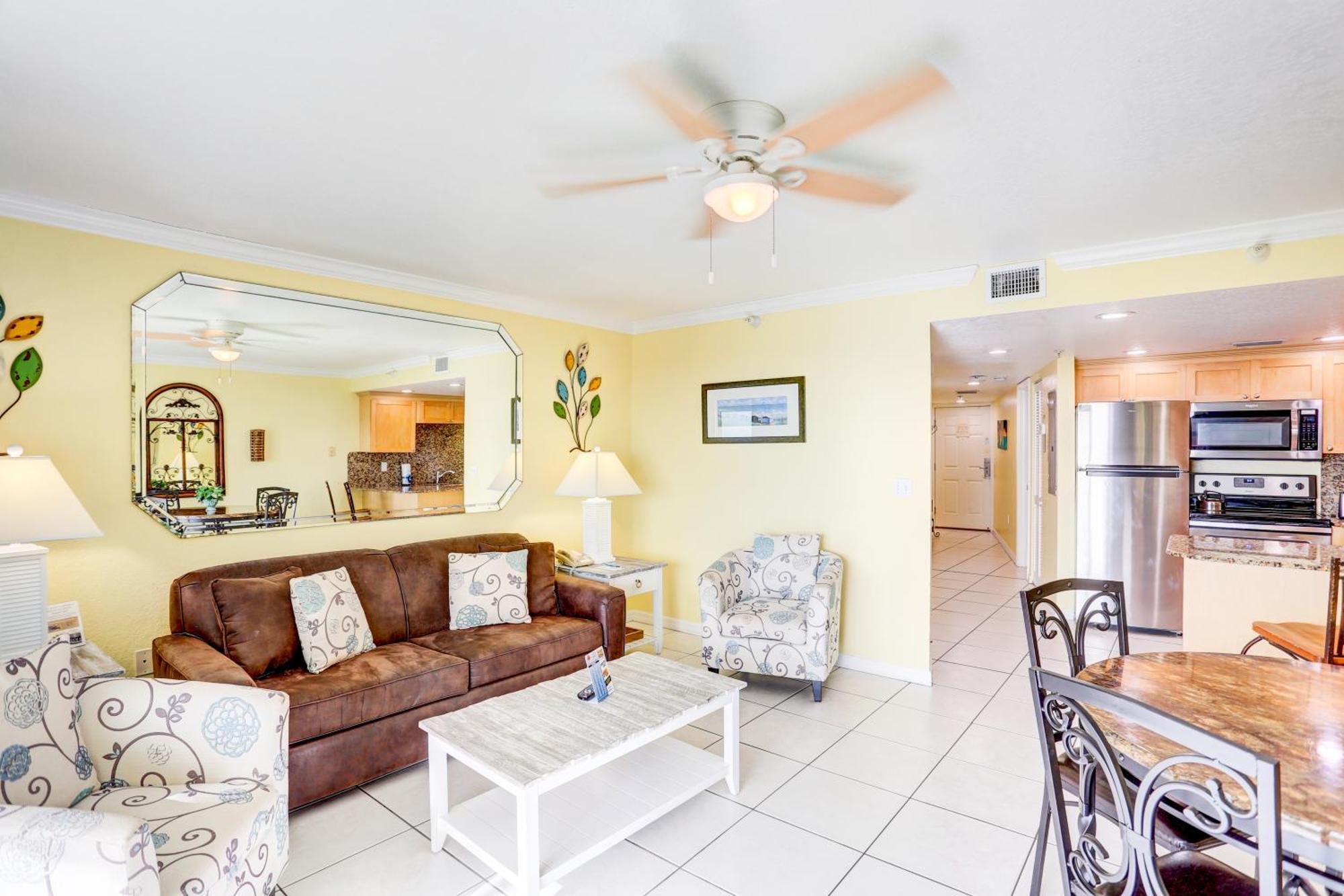 South Beach Condo Hotel By Travel Resort Services, Inc. St. Pete Beach Exterior photo