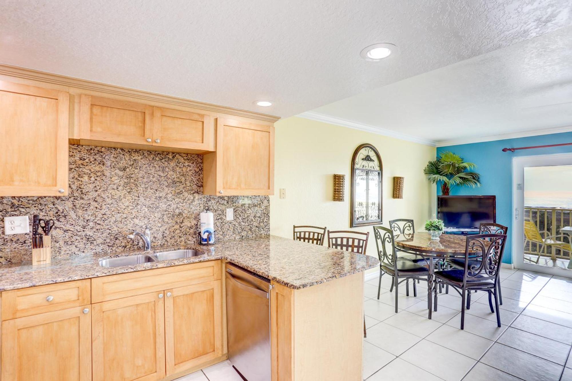 South Beach Condo Hotel By Travel Resort Services, Inc. St. Pete Beach Exterior photo