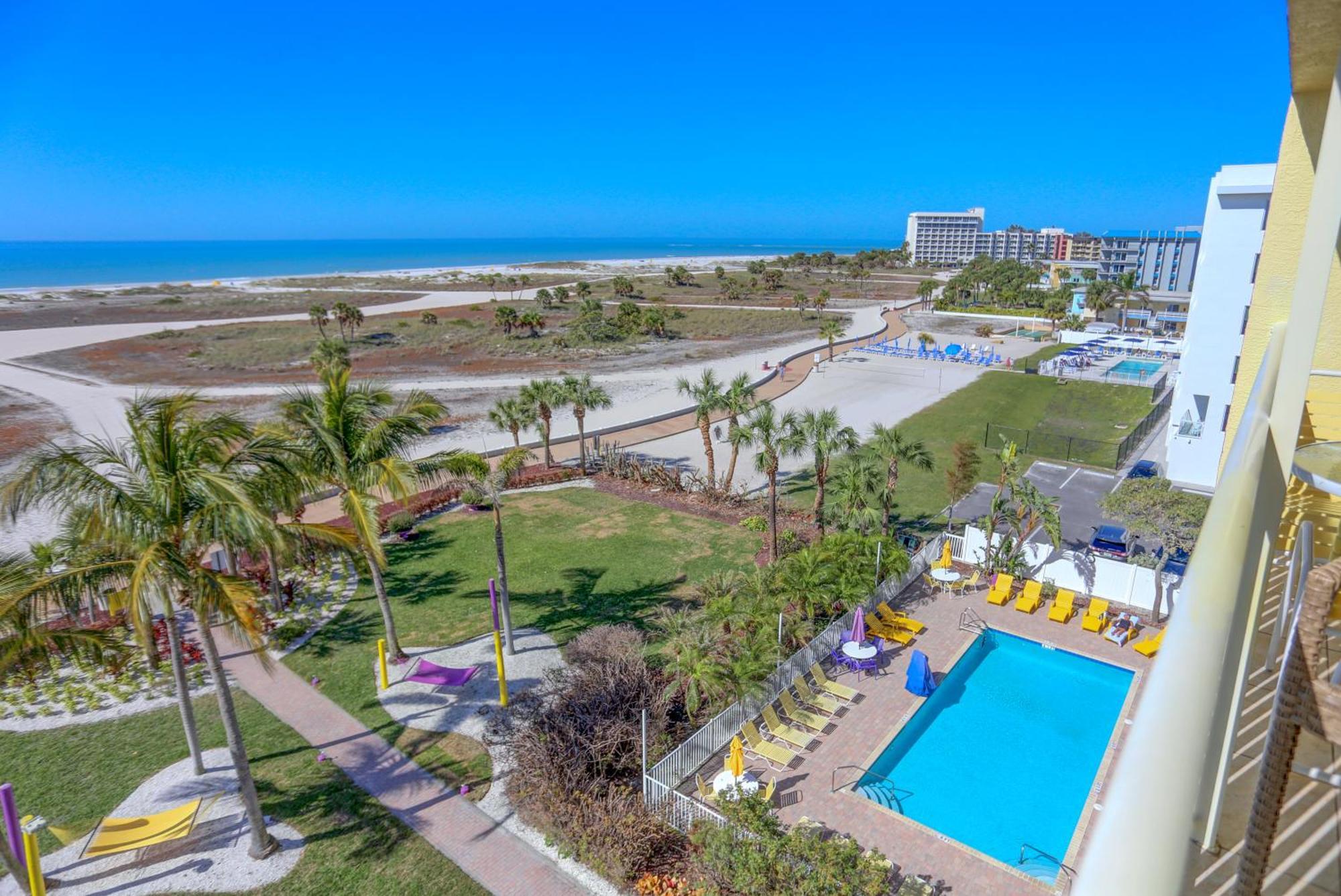 South Beach Condo Hotel By Travel Resort Services, Inc. St. Pete Beach Exterior photo