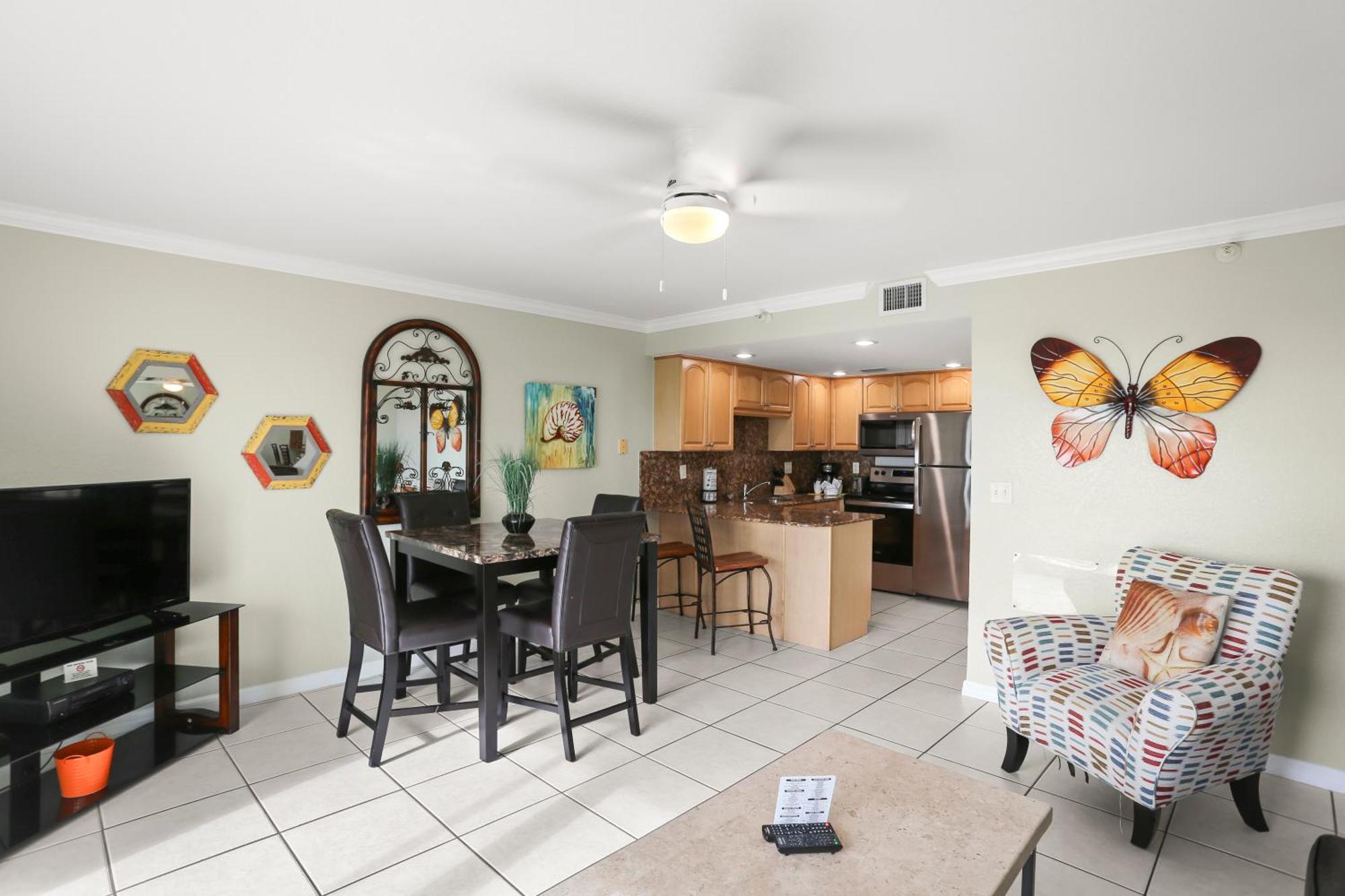 South Beach Condo Hotel By Travel Resort Services, Inc. St. Pete Beach Exterior photo
