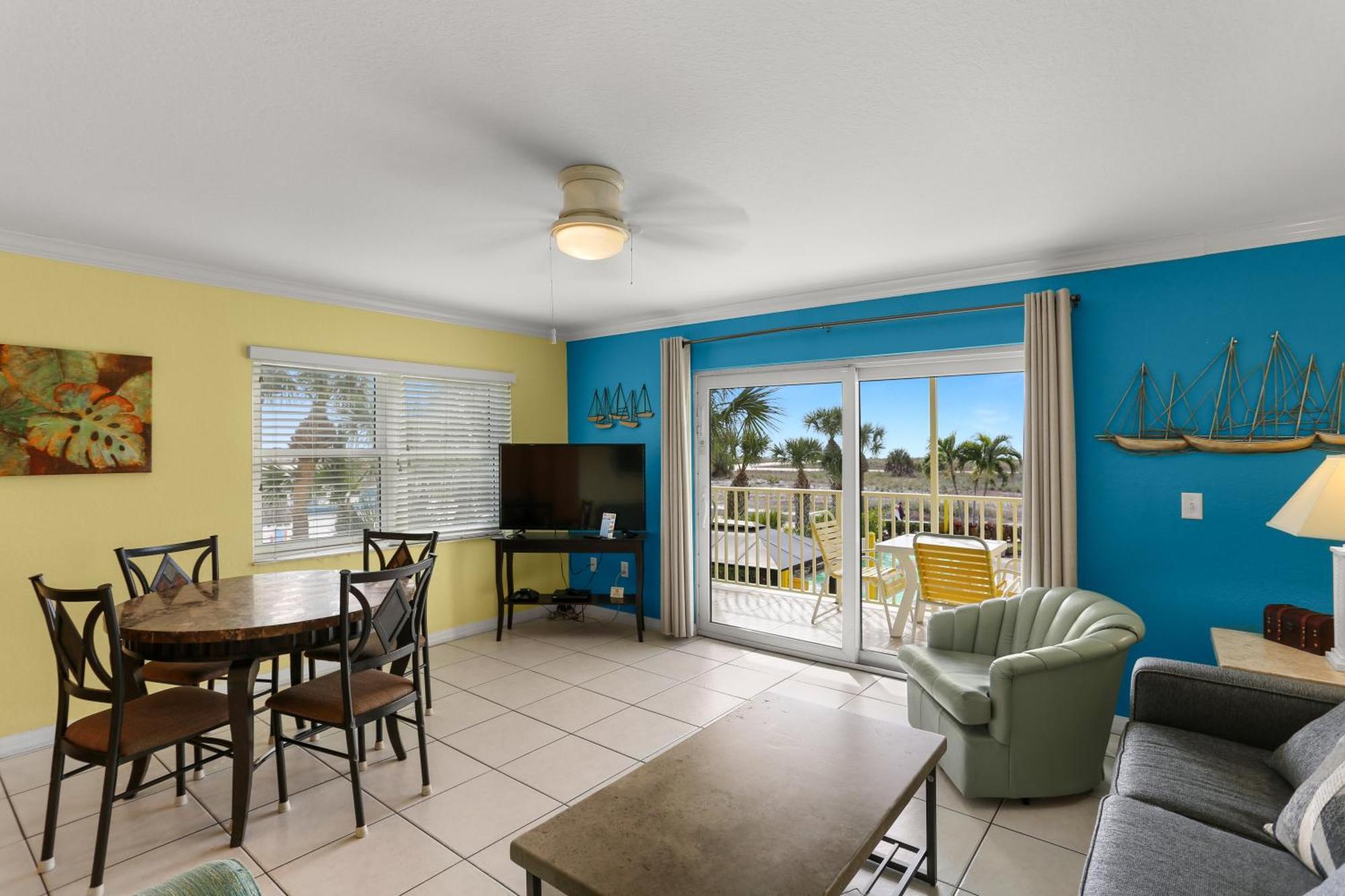 South Beach Condo Hotel By Travel Resort Services, Inc. St. Pete Beach Exterior photo