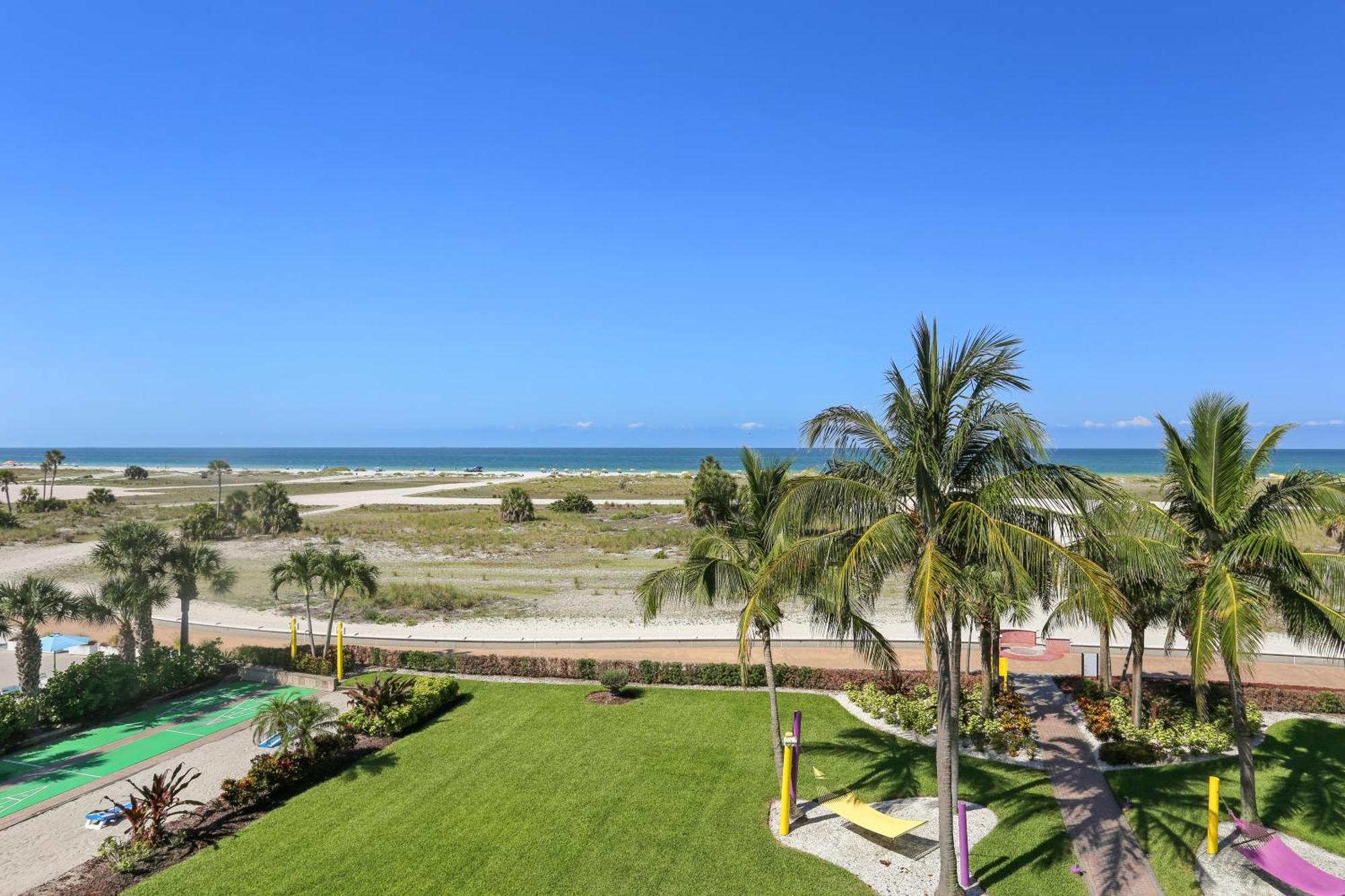 South Beach Condo Hotel By Travel Resort Services, Inc. St. Pete Beach Exterior photo