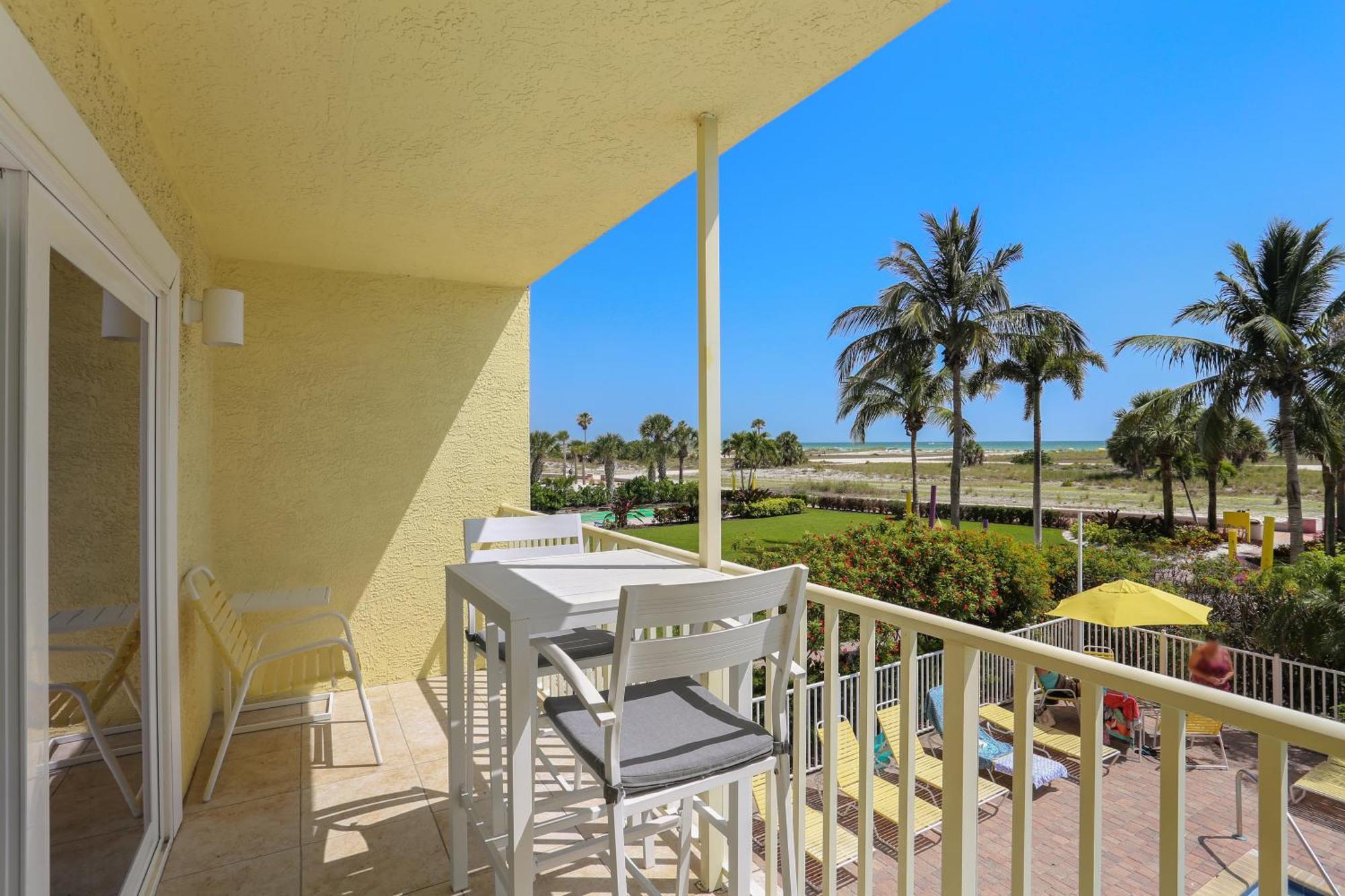 South Beach Condo Hotel By Travel Resort Services, Inc. St. Pete Beach Exterior photo
